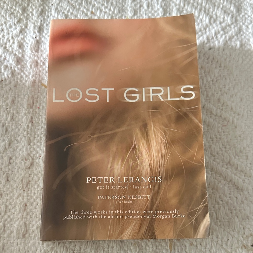 The Lost Girls paperback book - Peter Lerangis